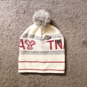 ✨LIKE NEW TNA beanie✨
